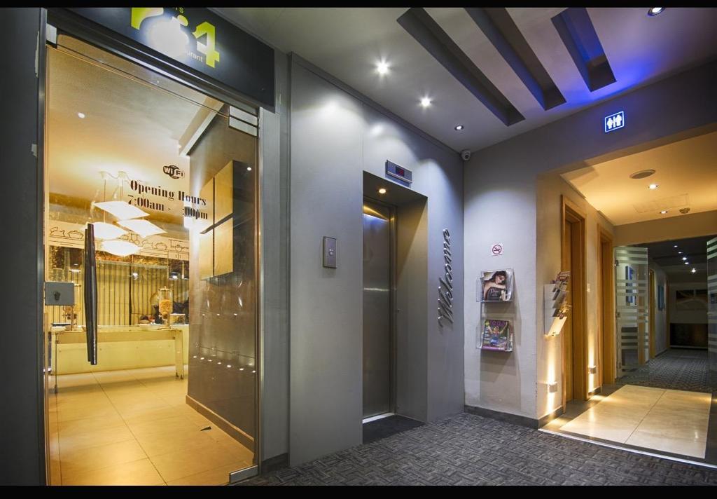 Crystal Suites Amman Exterior photo