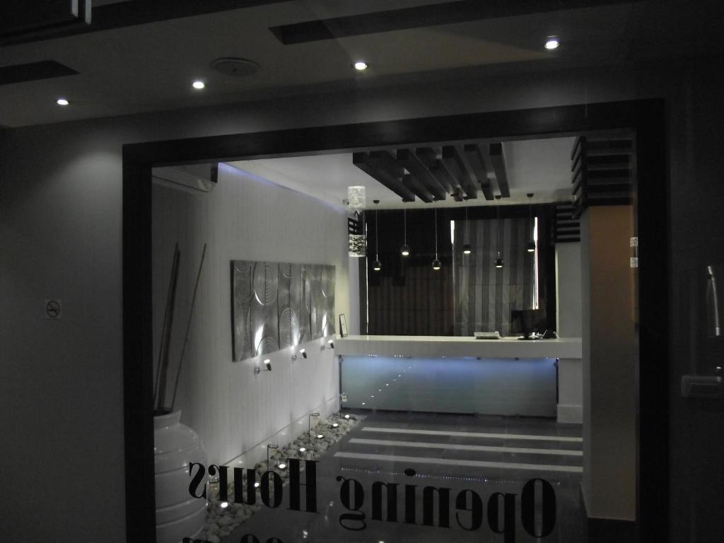 Crystal Suites Amman Exterior photo